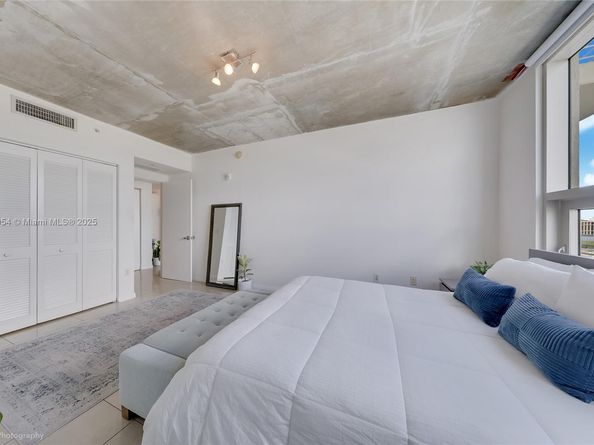 3250 NE 1st Ave 1007, Miami FL 33137