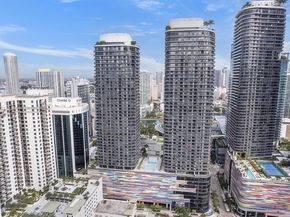 45 SW 9th St 1908, Miami FL 33130