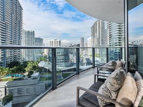 45 SW 9th St 1908, Miami FL 33130