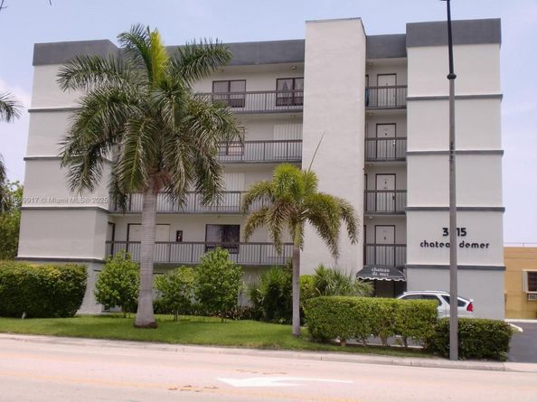 3215 N Ocean Dr 302, Hollywood FL 33019
