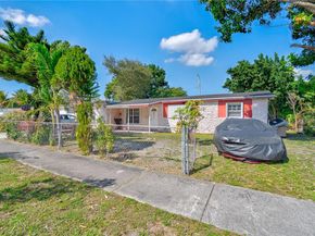 1271 NE 211th St, Miami FL 33179