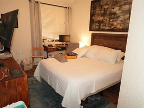 2706 Kinsington Cir 232, Weston FL 33332