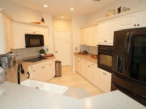 2706 Kinsington Cir 232, Weston FL 33332