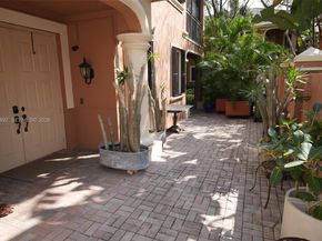 2706 Kinsington Cir 232, Weston FL 33332