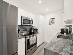 660 E 38th St, Hialeah FL 33013