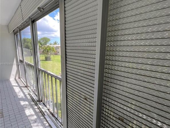7300 NW 4 205, Margate FL 33063