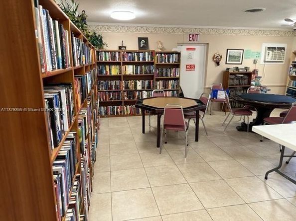7300 NW 4 205, Margate FL 33063