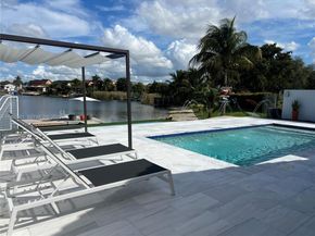 6101 SW 153rd Ct Rd, Miami FL 33193