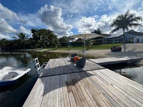 6101 SW 153rd Ct Rd, Miami FL 33193