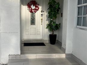 6101 SW 153rd Ct Rd, Miami FL 33193