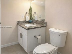 8901 Sunrise Lakes Blvd 204, Sunrise FL 33322