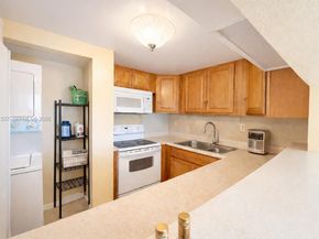 9430 SW 170th St 303, Palmetto Bay FL 33157