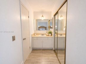 9430 SW 170th St 303, Palmetto Bay FL 33157