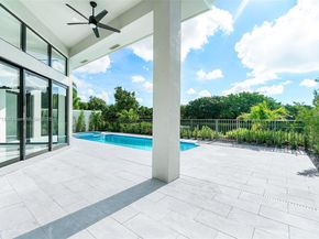 118 Emerald Key Ln, Palm Beach Gardens FL 33418