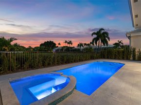 118 Emerald Key Ln, Palm Beach Gardens FL 33418