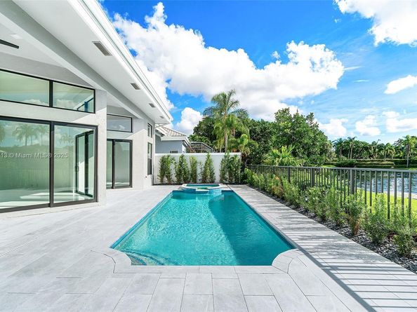 118 Emerald Key Ln, Palm Beach Gardens FL 33418