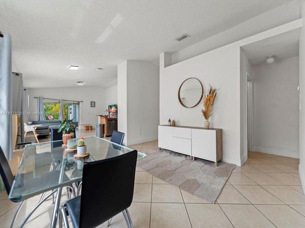 14358 SW 175th Ter, Miami FL 33177