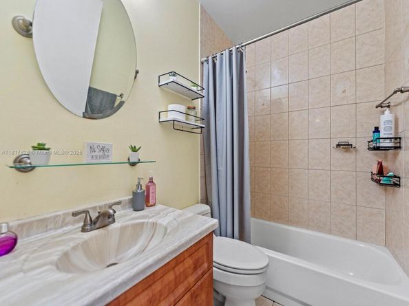 14358 SW 175th Ter, Miami FL 33177