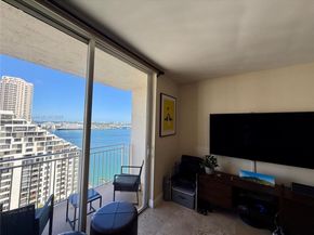 770 Claughton Island Dr PH21, Miami FL 33131