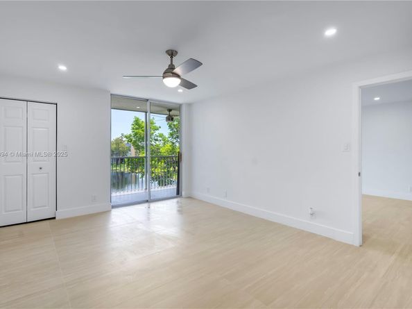 3361 NW 47th Ter 329, Lauderdale Lakes FL 33319