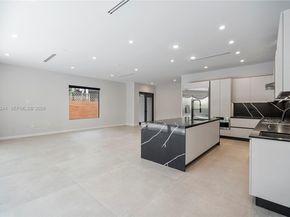 2962 W Trade Ave, Coconut Grove FL 33133