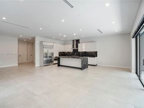 2962 W Trade Ave, Coconut Grove FL 33133