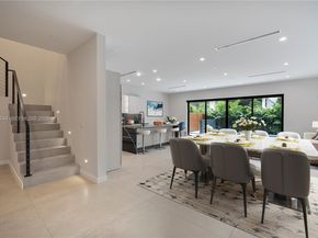 2962 W Trade Ave, Coconut Grove FL 33133