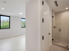 2962 W Trade Ave, Coconut Grove FL 33133