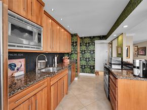 936 Intracoastal Dr 16A, Fort Lauderdale FL 33304