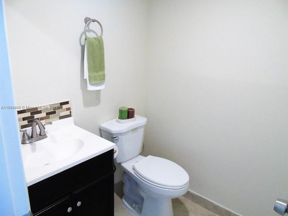 545 Normandy L 545, Delray Beach FL 33484