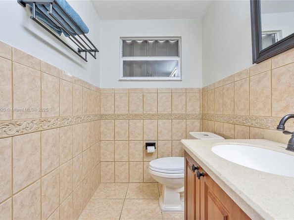 5259 NW 186TH Ln, Miami Gardens FL 33055