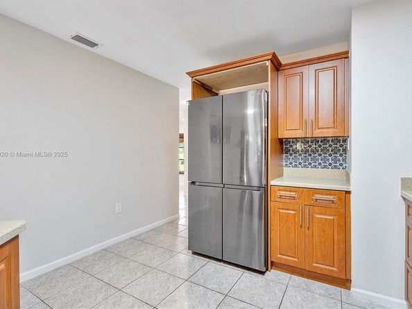 5259 NW 186TH Ln, Miami Gardens FL 33055
