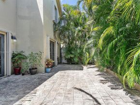 5259 NW 186TH Ln, Miami Gardens FL 33055