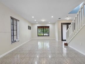 5259 NW 186TH Ln, Miami Gardens FL 33055