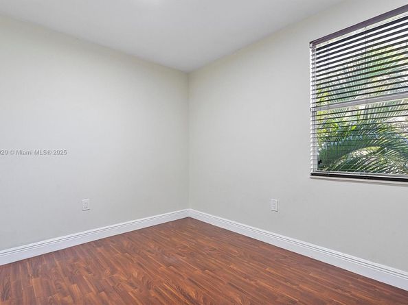 5259 NW 186TH Ln, Miami Gardens FL 33055