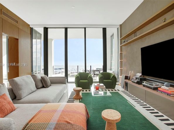 2821 S Bayshore Dr 15C, Miami FL 33133