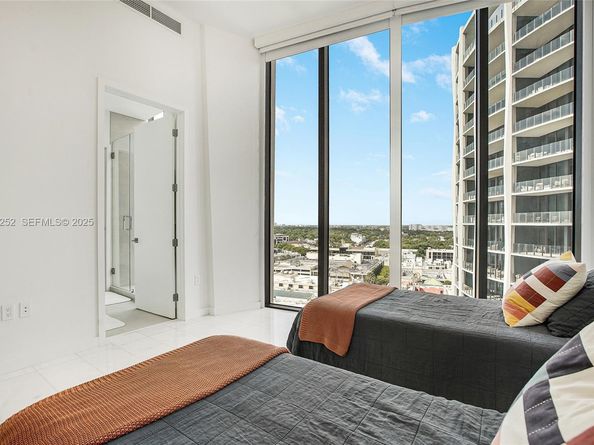 2821 S Bayshore Dr 15C, Miami FL 33133