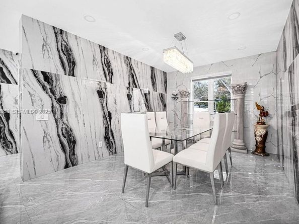 7830 SW 120th St, Pinecrest FL 33156