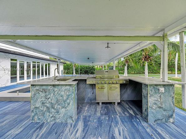 7830 SW 120th St, Pinecrest FL 33156