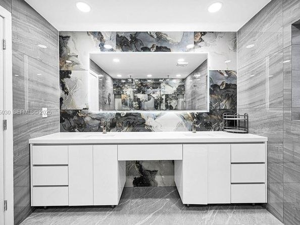 7830 SW 120th St, Pinecrest FL 33156