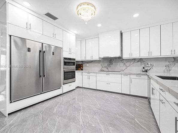 7830 SW 120th St, Pinecrest FL 33156