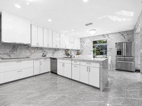 7830 SW 120th St, Pinecrest FL 33156