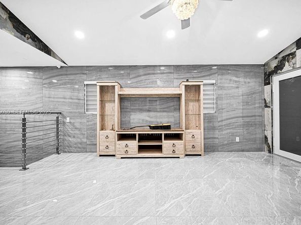 7830 SW 120th St, Pinecrest FL 33156