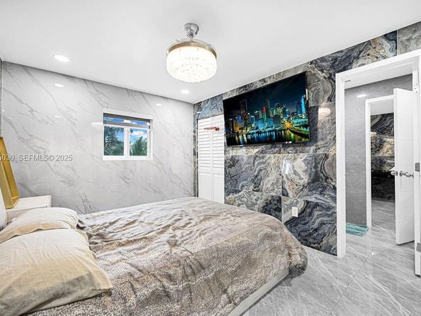 7830 SW 120th St, Pinecrest FL 33156