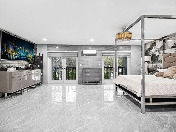 7830 SW 120th St, Pinecrest FL 33156