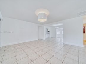 2171 SW 21st St, Miami FL 33145