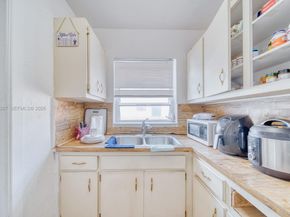 2171 SW 21st St, Miami FL 33145