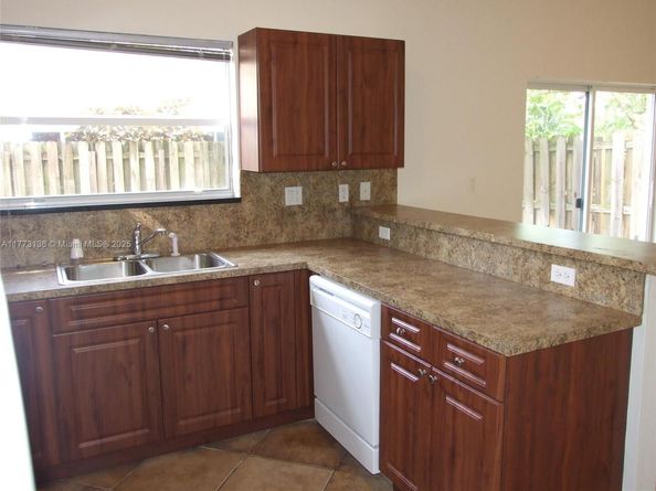 14082 SW 50th Ct, Miramar FL 33027