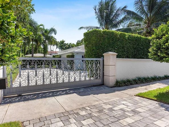 5763 N Bay Rd, Miami Beach FL 33140