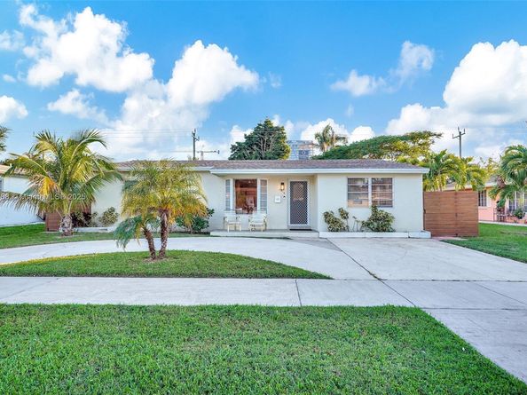 1012 NE 2nd Street, Hallandale Beach FL 33009